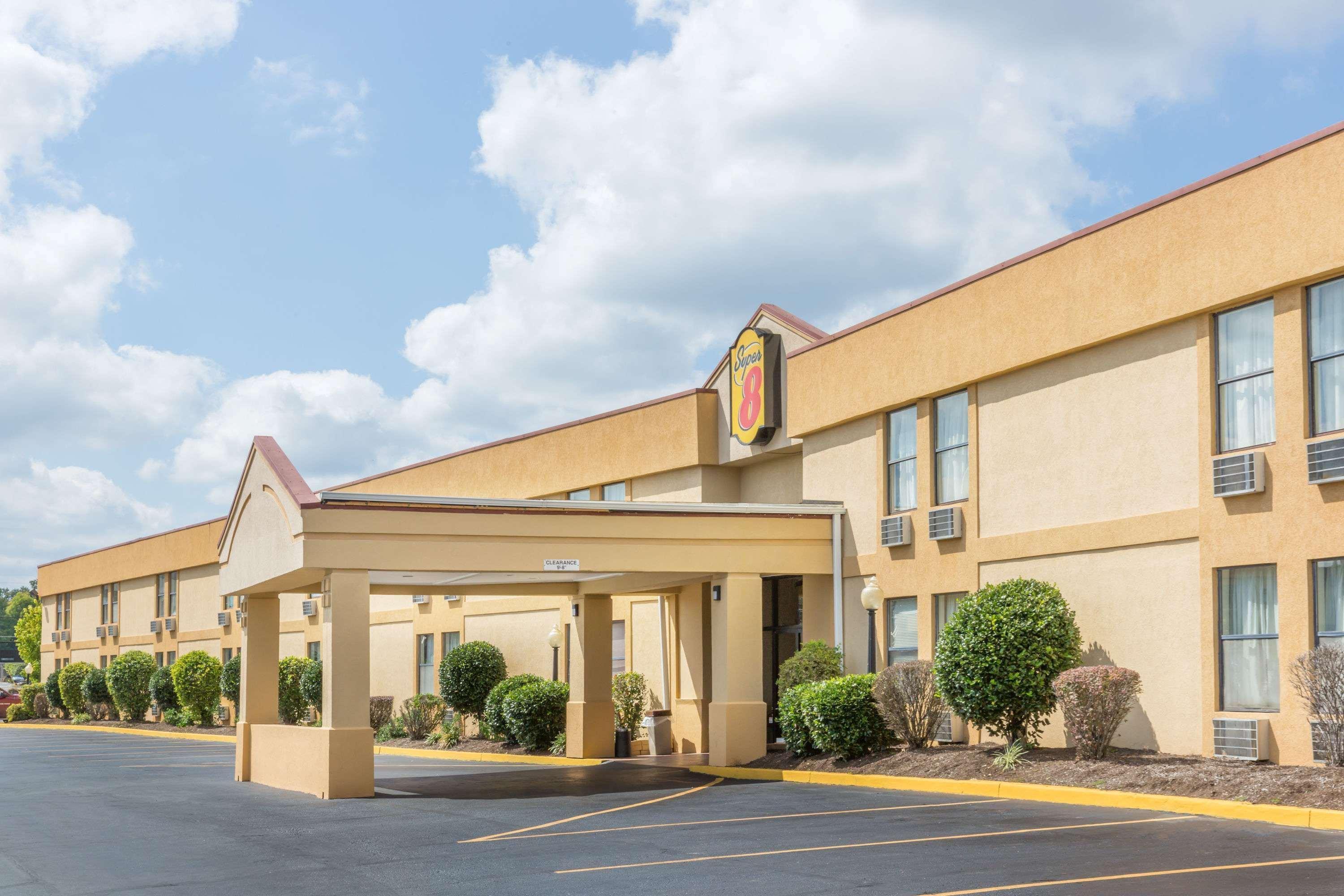 Super 8 By Wyndham Knoxville Downtown Area Exterior photo